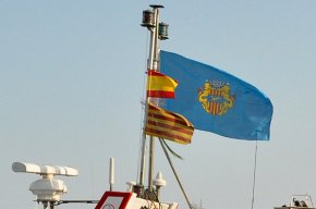 La Guàrdia Civil controla les barques de pesca cambrilenques que no porten la bandera espanyola hissada a port