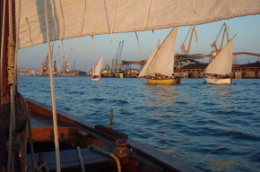 Quatre embarcacions cambrilenques de l'associació Arjau Vela llatina participen al Festival del Mar de Tarragona