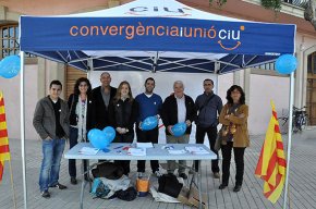 CiU recull més de 800 propostes ciutadanes durant la instal·lació de les carpes de precampanya