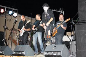 El veïns del barri de la Llosa organitzen diferents activitats per celebrar Halloween