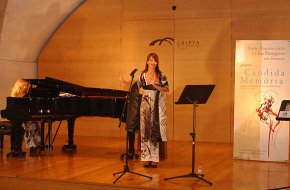 Cuplets dhomenatge a Càndida Pérez a la Cripta de lErmita en el marc dels Concerts de Tardor