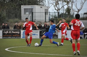 El FC Cambrils s'imposa al Cambrils Unió per 3 a 1 en el derbi cambrilenc de futbol