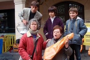 L'Associació de Veïns El Portal rifa cinc pernils en el sorteig de Nadal