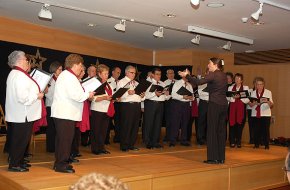La música i el teatre protagonitzen la festa de Nadal del Casal Municipal de la Gent Gran