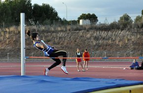 L'atleta Elisa Laguna queda cinquena en salt de llargada al campionat de Catalunya absolut de pista coberta