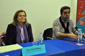 La sala del Centre les Basses es queda petita per acollir l'Aula de Poesia protagonitzada per Carme Riera