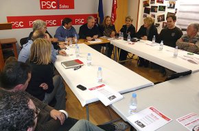 Trobada entre les executives locals del PSC de Cambrils i de Salou per compartir experiències