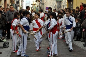 Obertes les inscripcions per apuntar als més petits al Ball de Bastons de Cambrils