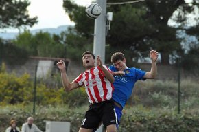 El jugador del FC Cambrils Albert Viñas fitxa per l'Ascó, equip de Tercera Divisió