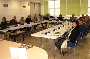 Una quinzena de persones participen al tast d'olis organitzat a la Cooperativa en el marc de les Jornades de la Galera