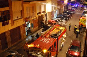 Ensurt en un bar del barri de l'Eixample per l'incendi de la campana extractora de la cuina