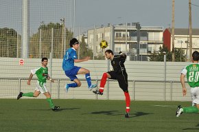 Victòries del Cambrils Unió i del Marina en camp contrari i derrotes del FC Cambrils i el Vilafortuny, en futbol