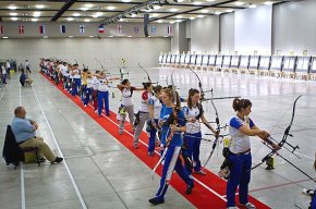Més de 300 arquers han participat al campionat d'Europa de tir amb arc Cambrils 2011 celebrat al palau de convencions de Port Aventura