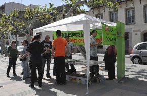 ICV instal·la una carpa al passeig d'Albert per fer arribar les seves propostes i recollir les inquietuds de la gent