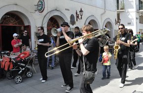 La reedició de la ruta de la tapa es fa a ritme de la música soul i dixi