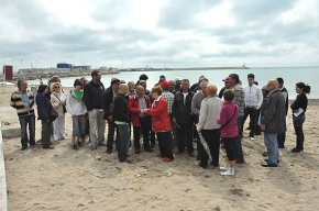 Els pescadors de canya denuncien la persecució policial que pateixen i reclamen una zona delimitada per a poder pescar