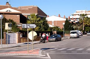 Veïns del Molí de la Torre es reuneixen amb l'Ajuntament per demanar major presència policial