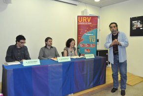 Els poetes lleidatans Víctor Verdú i Eduard Batlle ofereixen una lectura dels seus poemes a l'Aula de Poesia de la URV