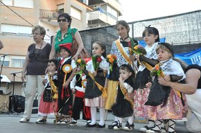 El pregó i l'elecció de les pubilles i hereus centren els actes festius del barri de l'Eixample