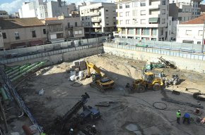 S'intensifica l'horari de treball a les obres de la plaça del Pòsit per tal que estiguin enllestides per Sant Pere de l'any vinent