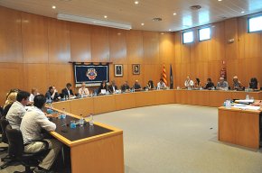 La primera sessió ordinària del mandat aclareix tot un seguit de qüestions econòmiques i de personal