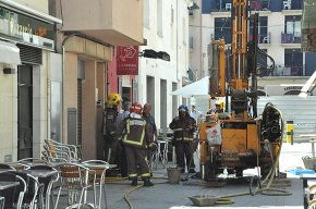 Una fuita de gas provocada per les prospeccions de les obres del Pòsit obliga a desallotjar tres vivendes i tres restaurants