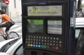 Aparcam retornarà els diners no descomptats als usuaris cambrilencs per una avaria dels parquímetres