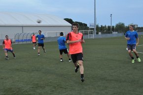 El FC Cambrils inicia una nova temporada amb una plantilla força renovada