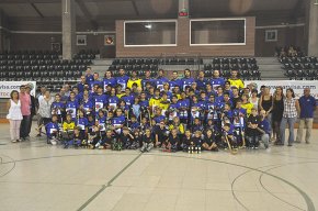 El Cambrils Club d'Hoquei es presenta davant l'afició amb 10 equips i més d'un centenar de jugadors
