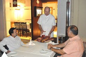 El restaurant Guetaria presenta la seva nova proposta de tasts de carns de vaca i de bou