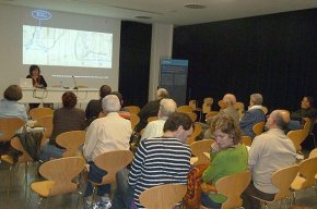 Conferència sobre el comerç reusenc a la platja de Cambrils al segle XVIII a càrrec de Montserrat Flores, a lArxiu de Reus 