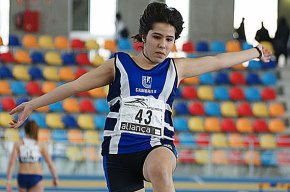 L'equip S-14 femení del Club Atletisme Cambrils guanya la IX Trobada de tardor de clubs
