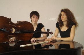La Cripta de l'Ermita acollirà un concert benèfic a càrrec de les germanes Janine i Marta Capella