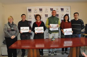 La Unió de Botiguers fa l'entrega dels premis als establiments guanyadors del concurs d'aparadors 
