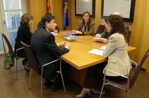 Les futures accions promocionals centren la trobada de l'alcaldessa amb el director de l'Agència Catalana de Turisme
