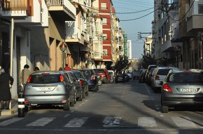 Batuda policial a tres locutoris i un bar del carrer de Colom