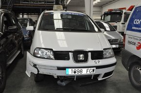 Roba un taxi a una parada de Vilafortuny i es dóna a la fuga