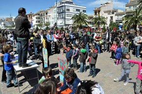"Cambrils, dóna llum a l'educació" és el lema de l'acte reivindicatiu que organitzarà la Taula pel Suport a l'Educació l'1 de desembre
