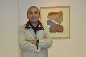 Vicent Sanahuja presenta l'exposició "PaperHams", una mostra que plasma la tècnica del paper nu