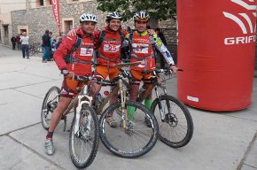 L'equip de Toni Calderón i el Cambrils Les Barques queden en primera i segona posició al campionat de Catalunya de Raids d'Aventura 2012
