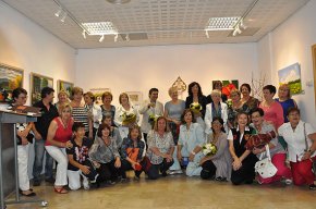 Les Dones Amunt enceten les seves XXVI Jornades Culturals amb una exposició dels seus treballs manuals a la sala Àmbits