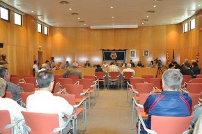 El futur del Festival de Música, del Cambrirock i les festes de barri centren bona part de l'apartat de preguntes del ple
