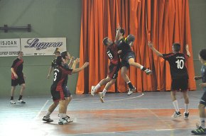 L'equip juvenil del CH Cambrils queda tercer en la final a quatre disputada al Palau Municipal d'Esports