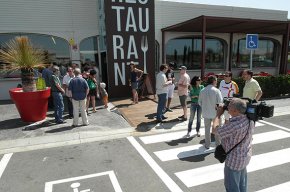 Una vintena de vehicles es concentren a Cambrils en la tercera jornada de protesta del moviment #novullpagar 