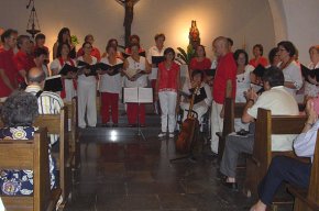 L'Associació Cultural Vilafortuny organitza un concert solidari a l'església de Vilafortuny amb la Coral Voces de la Tierra