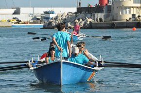 L'equip de Los Divinos C guanya les regates populars de llaguts de Sant Pere