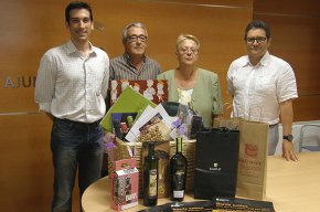 Maria Dolors Xifró guanya la cistella de la campanya Barris antics: molt per descobrir, molt per oferir