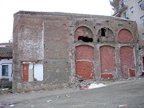 Finalment s'enderrocarà el magatzem contigu al celler modernista de la Cooperativa