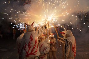  La Colla Infantil dels Diables Els Cagarrieres participa en els correfocs de Canyelles i de Riudoms