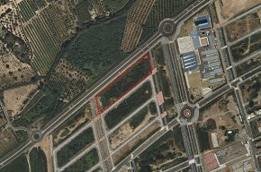 L'Ajuntament de Salou aprova la instal·lació d'una gran superfície comercial al vial del Cavet, molt a prop del terme de Cambrils